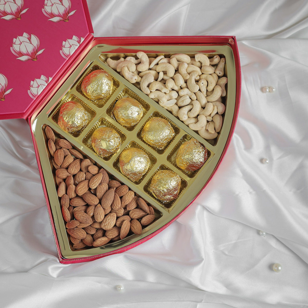 Gulabi nagari Diwali hamper