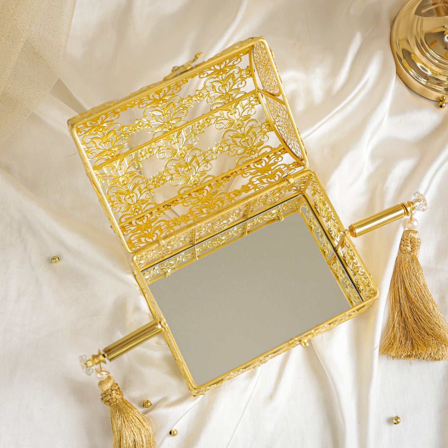 Golden Metal Doli Box