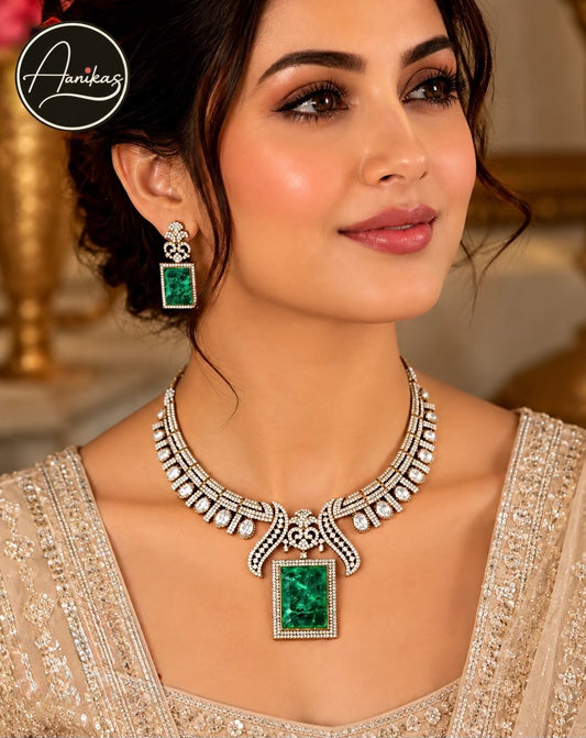 Emerald necklace set